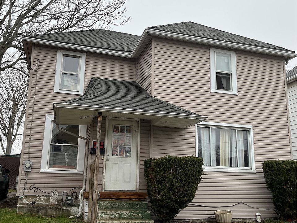 1st image of 2613 Maple St