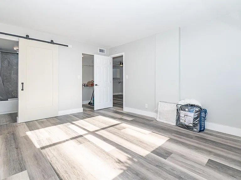 119 Royal Park Dr #4H — Photo 13