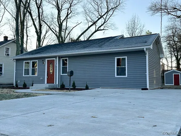 305 Myrtle St #1/2, Ashland, VA 23005