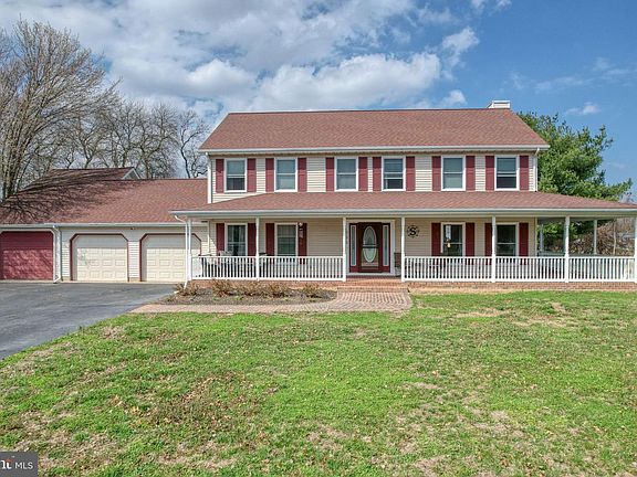 2nd image of 105 Wilder Rd