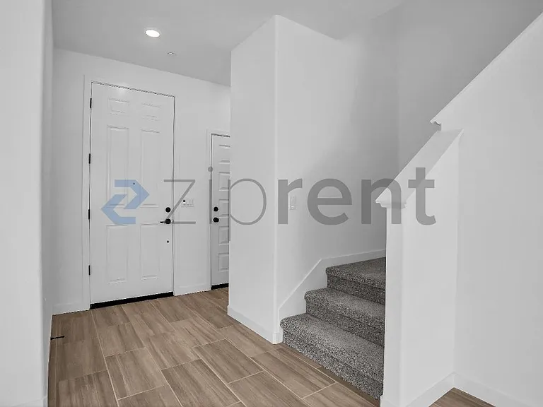 10324 Tower Hill Dr — Photo 5