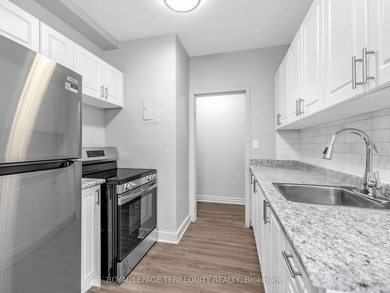2 bed, $2,200 — Photo 2