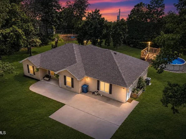 3420 County Road 488, Holts Summit, MO 65043