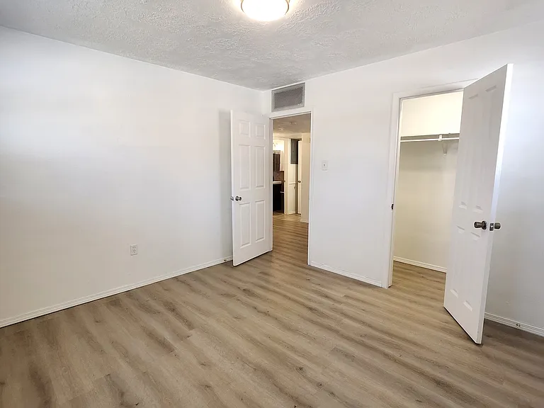 4034 Stillwood Ln — Photo 15