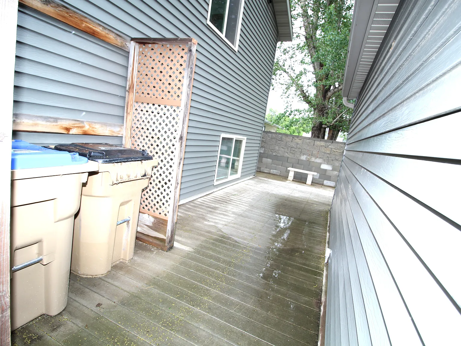 4 bed, 1976 sqft, $2,195 — Photo 4