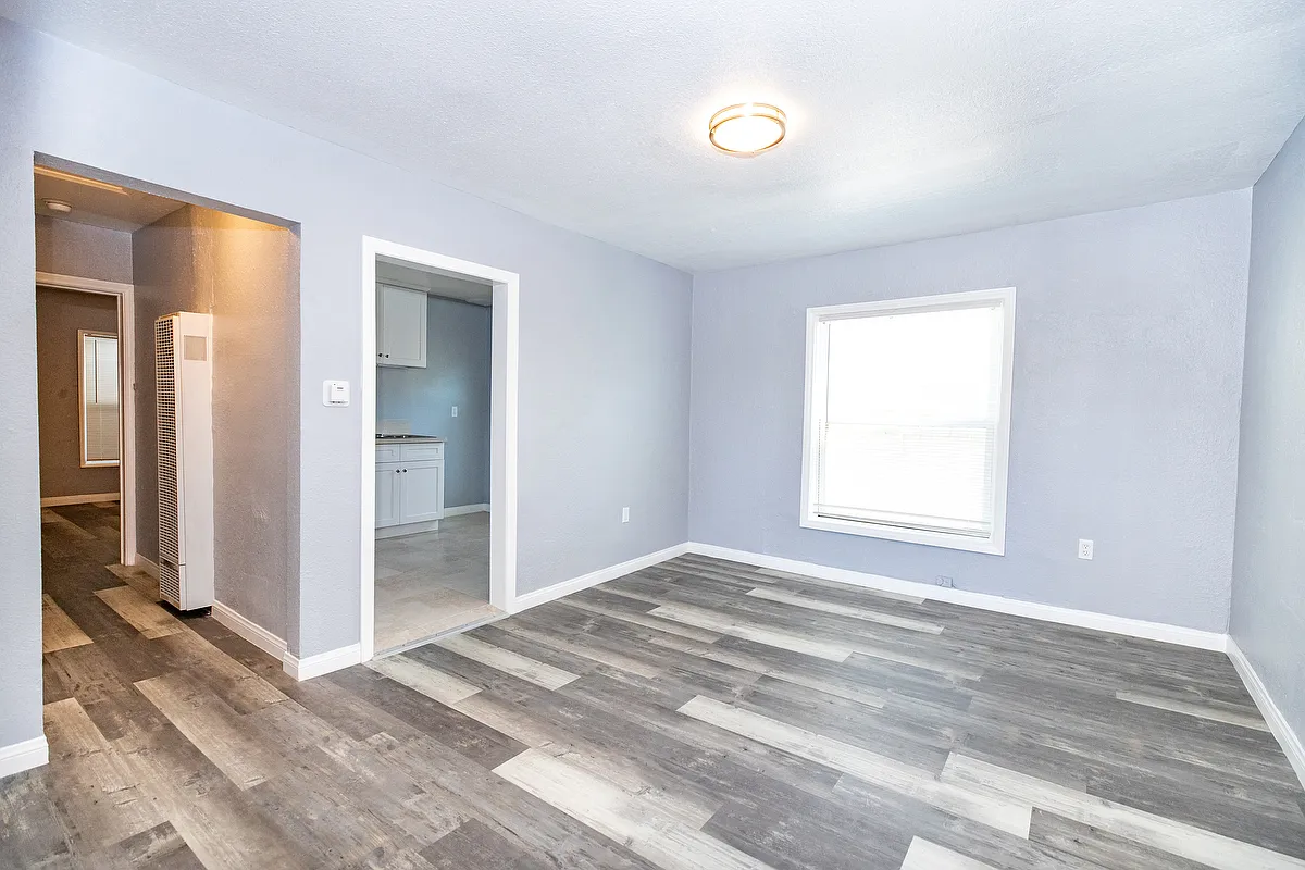 2 bed, $1,895 — Photo 3