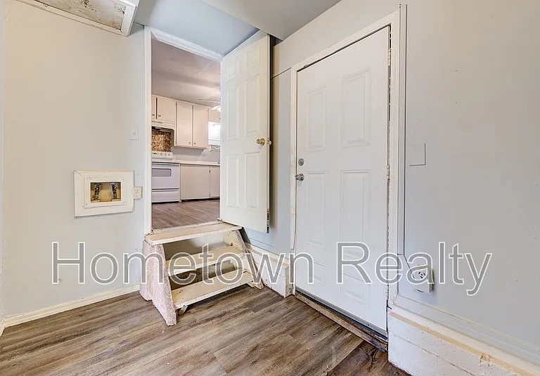 9809 N McKinley Ave — Photo 27