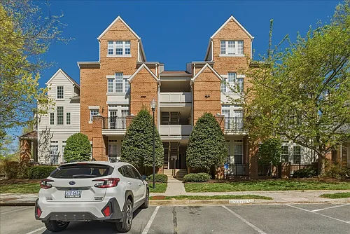 1304 Garden Wall Cir #F Photo 1