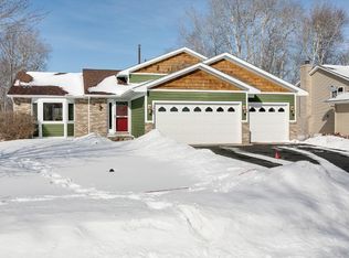 5860 135th St N, Hugo, MN 55038