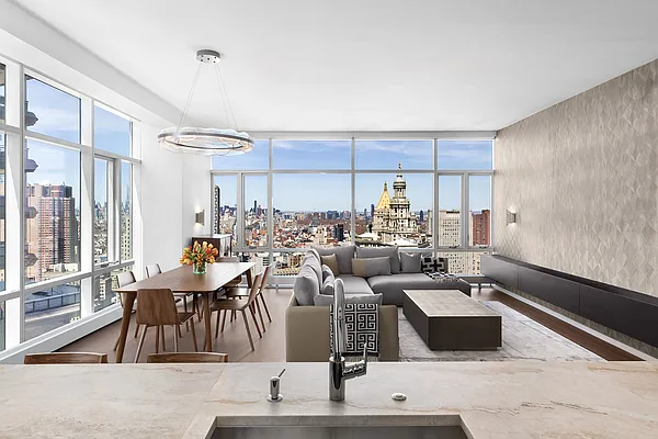 Sold by Compass | media 2