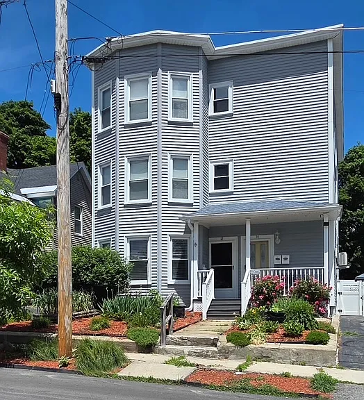 14 Spring St #3 — Photo 1