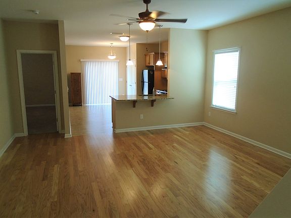 2nd image of 5049 Newport Lakes Dr