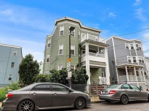 8 Mallard Ave #3, Dorchester Center, MA 02124