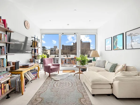 112 Cooper St #4B, Brooklyn, NY 11207