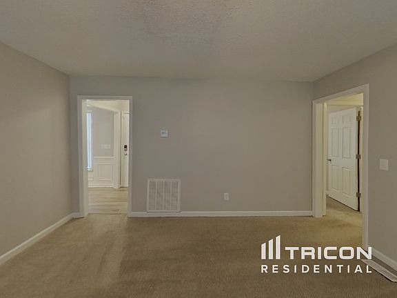 2nd image of 116 Glenshannon Dr