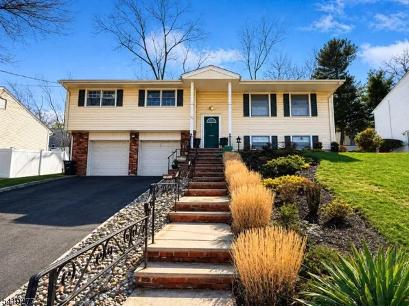 22 Cheshire Ter, West Orange Twp., NJ 07052