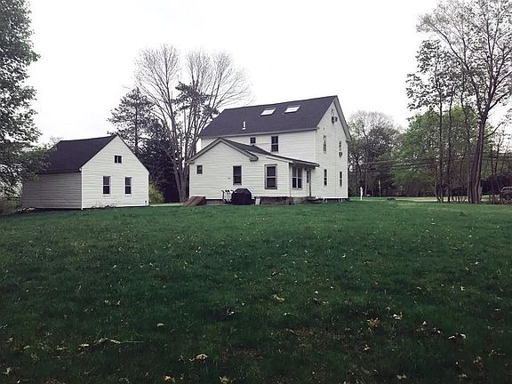 2nd image of 167 Pleasant St #A
