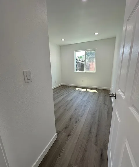 1649 N Avalon Blvd — Photo 7