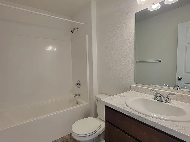 2303 Wills Rd #D — Photo 10