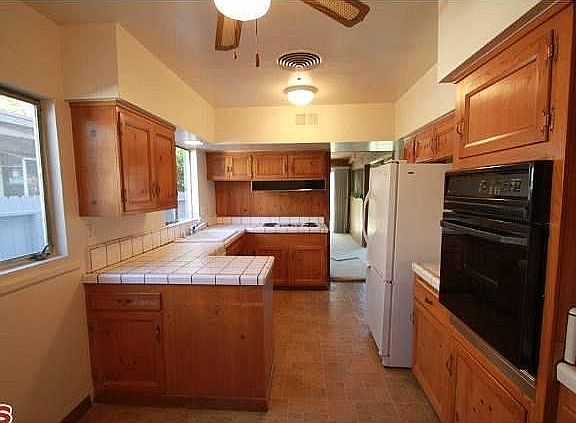 5th image of 6130 Wilkinson Ave