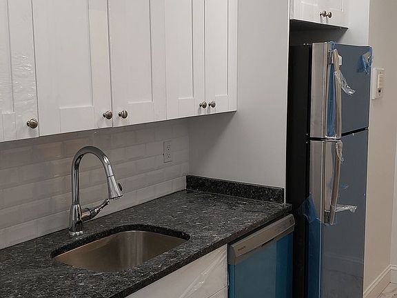 5th image of 8374 Talbot St APT 2E