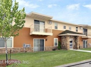 840 Centennial Centre Blvd APT 17, Oneida, WI 54155