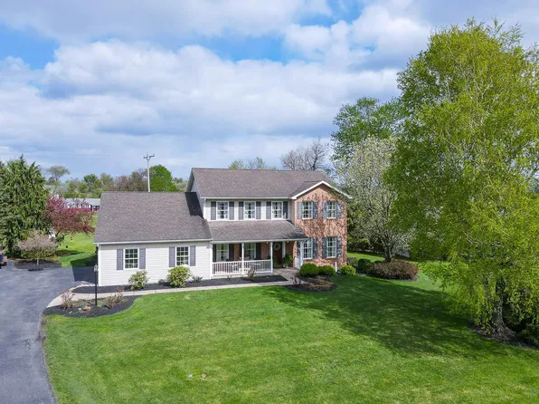 109 Charles St, Centre Hall, PA 16828