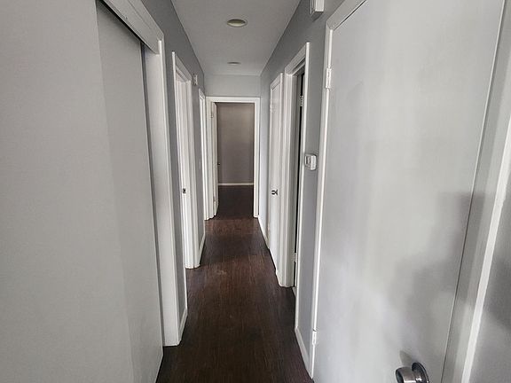 4th image of 4219 Mesa Cir