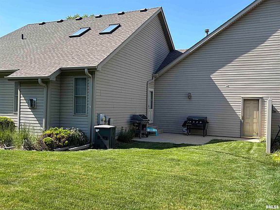 4th image of 26 Elk Ct