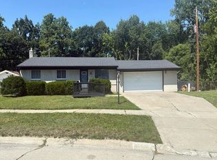 11072 Katherine St, Taylor, MI 48180