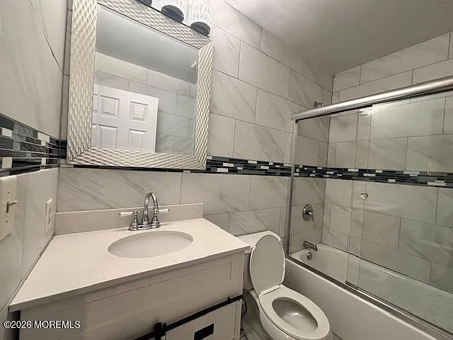 116 Wellington Ct — Photo 17