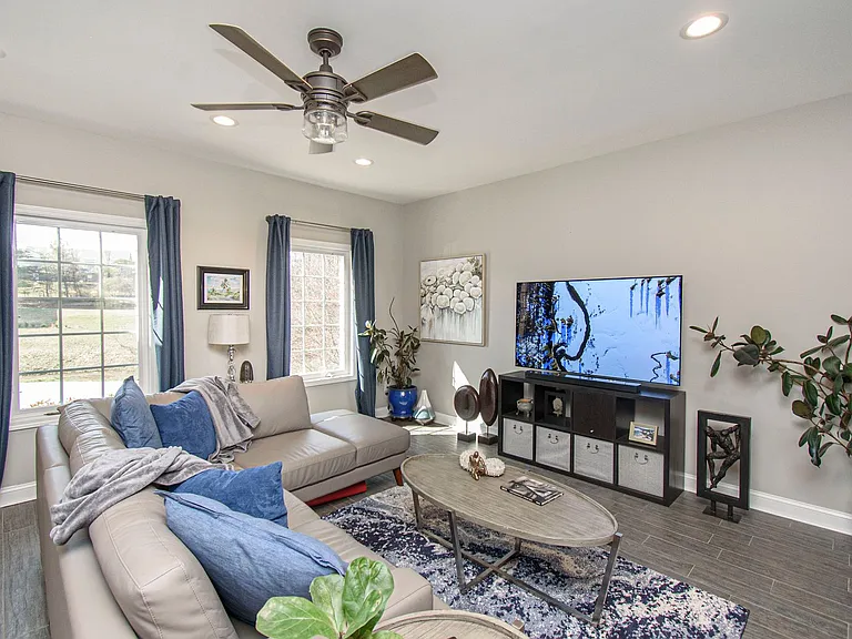 50 Siena Dr — Photo 13