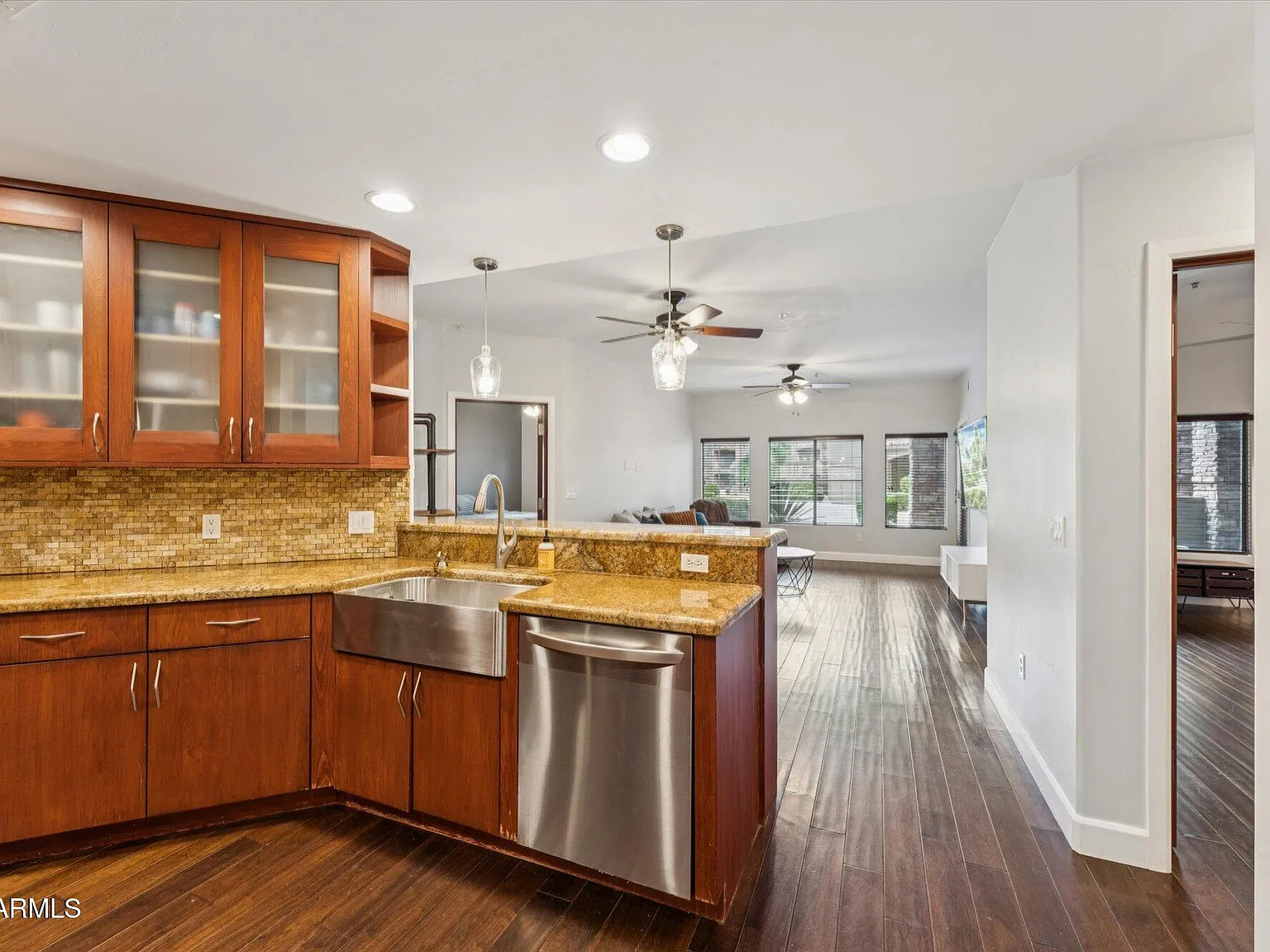 2 bed, 2.0 bath, 1246 sqft, $2,295 — Photo 2