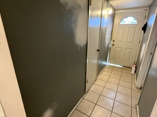 911 Vance Jackson Rd, San Antonio, TX 78201