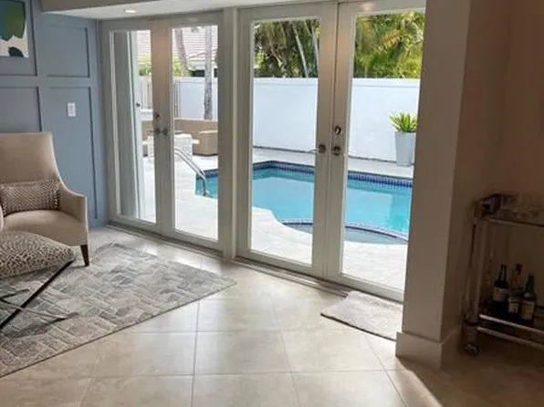 20483 Linksview Dr, Boca Raton, FL 33434