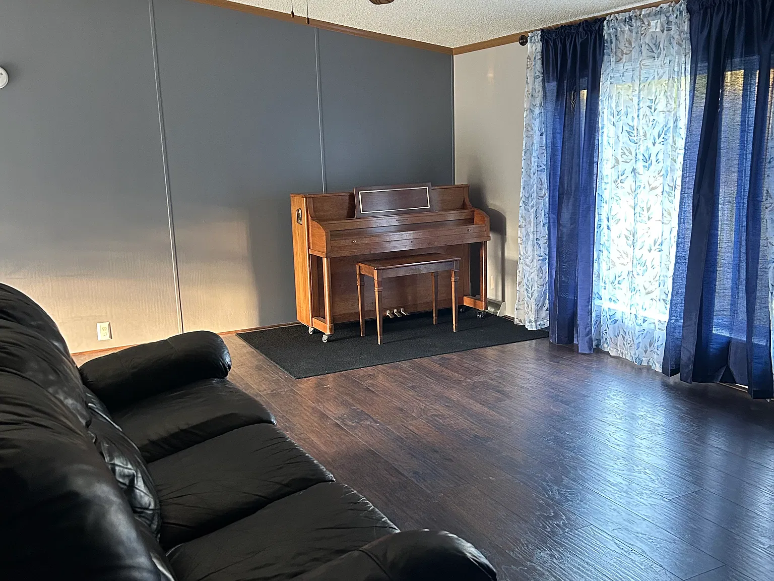 3 bed, 1172 sqft, $1,800 — Photo 3