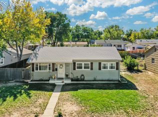 2863 Merry Ln, Colorado Springs, CO 80909