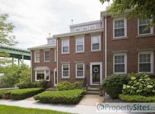 3 Boatswains Way, Chelsea, MA 02150