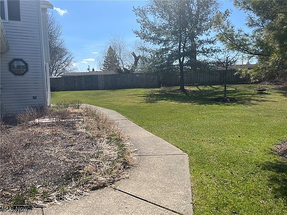 5th image of 1827 Meadowland Dr