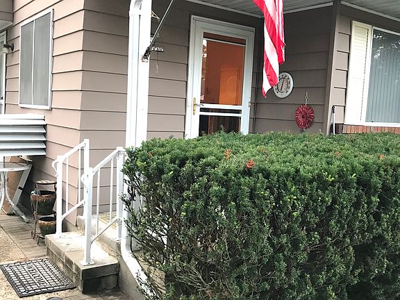 3rd image of 5B Wyoming Ave