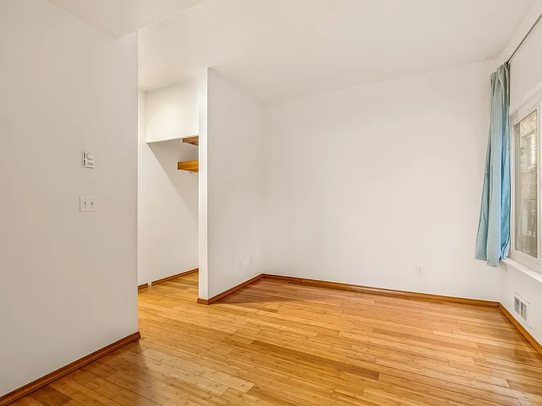 1828 11th Ave #103 — Photo 6