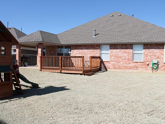 2nd image of 6424 NW 134th St