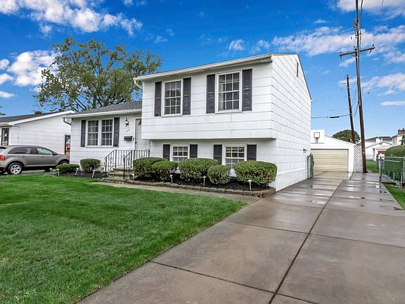 3rd image of 238 Le Havre Dr