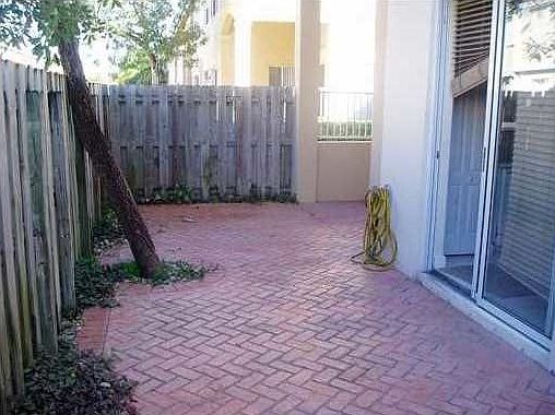 5th image of 11277 NW 55th Ln