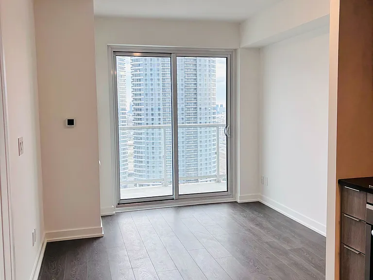 2033 Kennedy Rd #2307 — Photo 4
