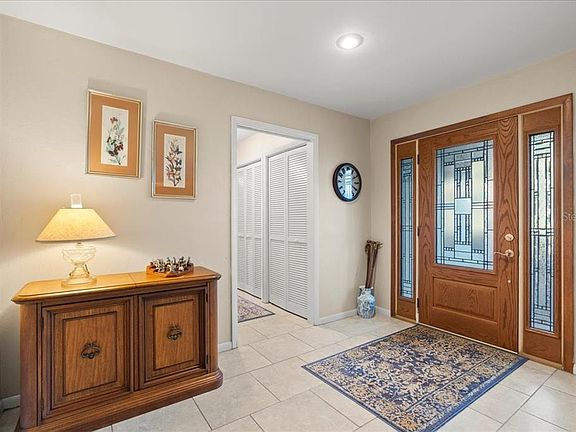 4th image of 1816 SW 81st Ter