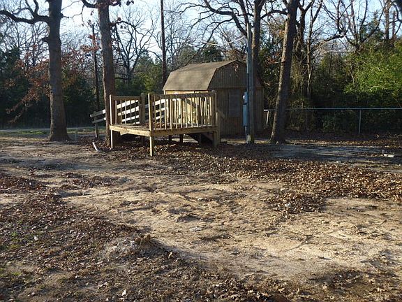4th image of 7214 Shawnee Cir