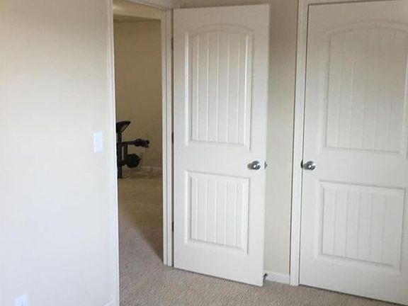3rd image of 3902 Montgomery Way