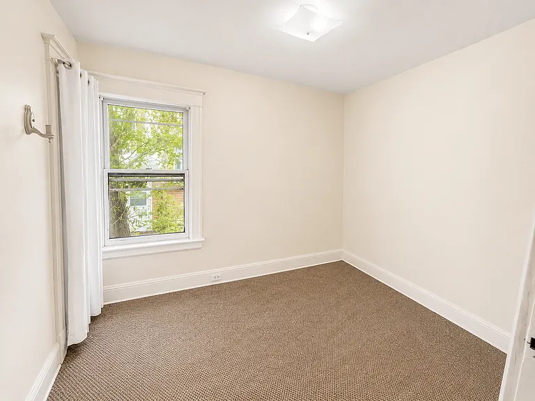 97 Eastwood Pl — Photo 5