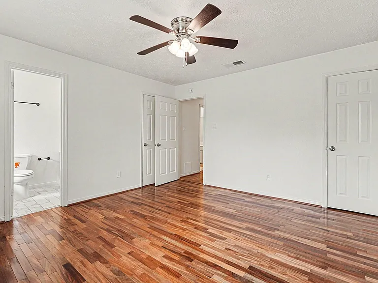 2909 Forest Hills Dr — Photo 14